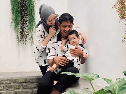 5 Potret Rumah Arya Saloka & Putri Anne, Sederhana dan Minimalis