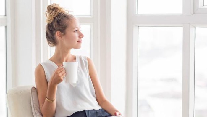 Ilustrasi perempuan cerdas secara emos