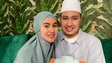 KARTIKA PUTRI TEGASKAN BELANJA DENGAN UANG KHALISA