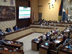 Raker Bareng Komisi II-Mendagri, KPU Ungkap 40 Komisioner Terpapar COVID-19