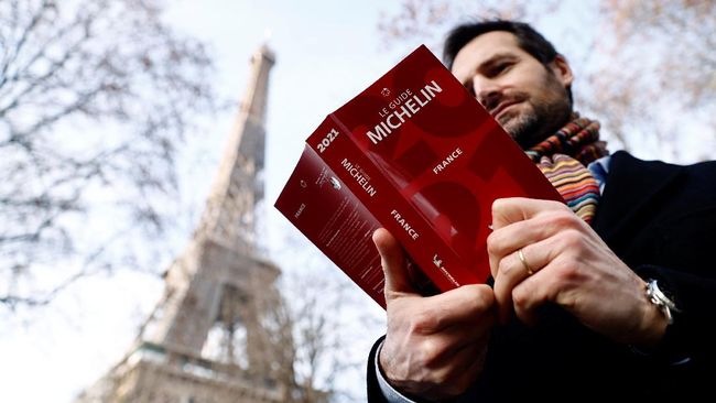 Restoran koki Prancis Sylvain Sendra telah ditutup selama berbulan-bulan, tapi dia berhasil mempertahankan bintangnya di Michelin Guide Perancis.