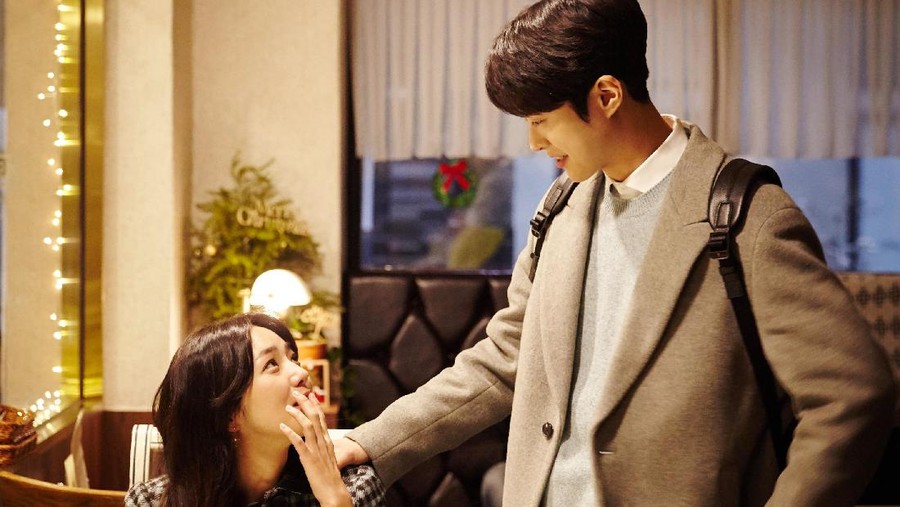 MV Kyuhyun menampilkan Gong Myung dan Cahe Soo Bin