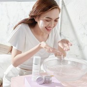 Mau Punya Kulit Glowing? Cobain Rangkaian Skincare dari Glowmy