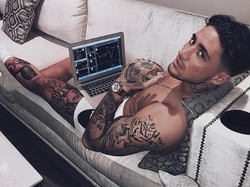 Rekam Adegan Seks dengan Mantan, Stephen Bear Dipolisikan