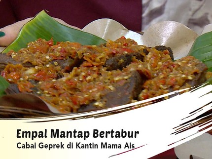 Empal Mantap Bertabur Cabai Geprek di Kantin Mama Ais