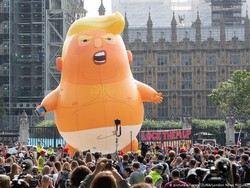 Balon Raksasa Boneka Bayi Trump Jadi Koleksi Museum of London