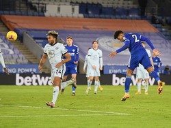 Pertahananmu Itu, Lho, Chelsea...