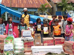 CT ARSA Foundation-Dompet Amal Transmedia Bantu Korban Bencana Sulbar-Kalsel