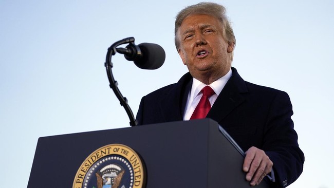 Mantan Presiden AS Donald Trump terancam tidak bisa lagi mencalonkan diri sebagai kandidat presiden pada pilpres 2024 jika Senat sepakat memakzulkannya.