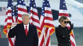 Jubir Biden Sebut Gedung Putih Senang Trump Diblokir Twitter