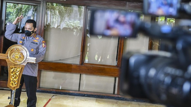 Mabes Polri meyakinkan PAM Swakarsa yang bakal dibentuk di era Listyo Sigit berbeda dengan kelompok serupa pada 1998 silam.