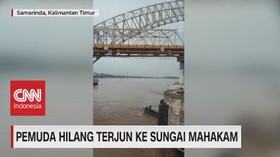 VIDEO: Pemuda Hilang Terjun ke Sungai Mahakam