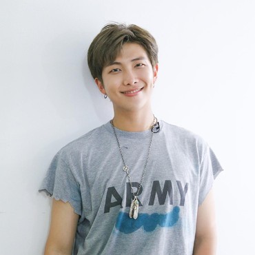 RM BTS Kena Gosip Pacari Wanita Kaya Raya & Sering Kencan di Galeri Seni