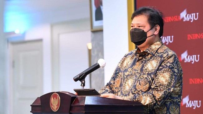 Pemerintah, melalui Ketua KPC-PEN Airlangga Hartarto, menjelaskan alasan pelonggaran sejumlah aturan di PPKM Mikro.