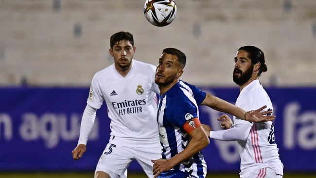 Laga Real Madrid vs Real Sociedad jadi ajang Los Merengues untuk terus mengejar pemuncak klasemen Liga Spanyol, Atletico Madrid.