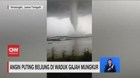 VIDEO: Angin Puting Beliung di Waduk Gajah Mungkur
