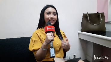 Tak Bisa Manggung karena Corona, Desy Thata Jualan Bakso Pinggir Jalan