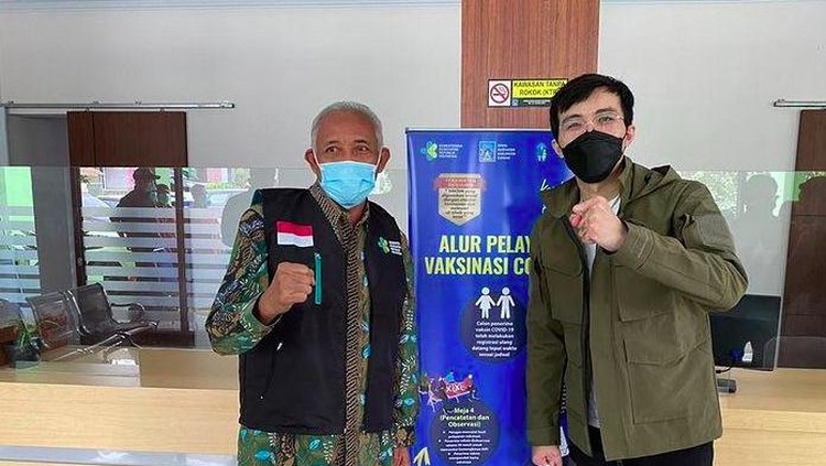 dr Tirta dan Bupati Sleman Sri Purnomo