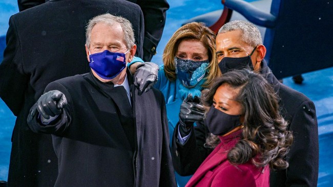 Joe Biden dan Kamala Harris secara  resmi dilantik menjadi Presiden dan Wakil Presiden Amerika Serikat, Rabu (20/1) di Gedung Capitol Hill.