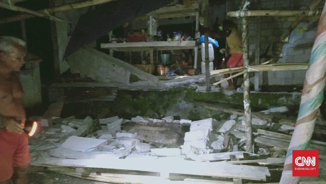 Polisi menyatakan tak ada korban jiwa akibat gempa magnitudo 7,0 yang mengguncang Sulawesi Utara, Kamis (21/1) malam.