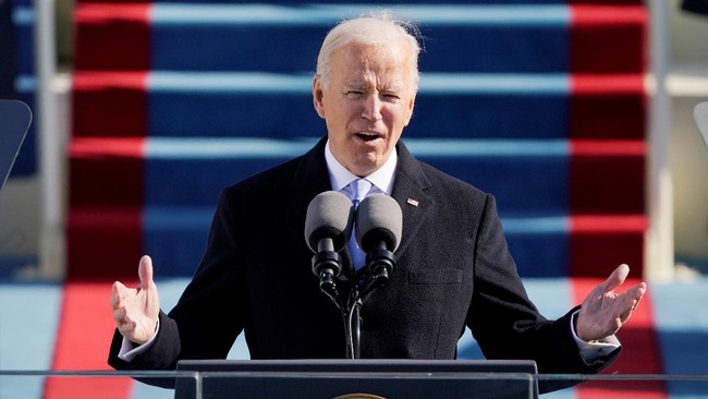 Presiden AS Joe Biden membatalkan sejumlah kebijakan mantan presiden Donald Trump yang berkaitan dengan imigrasi dan tempat tinggal para imigran.