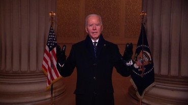 img-title Cerdik, Fans K-Pop Bajak Tagar Pelengseran Jo Biden di Twitter