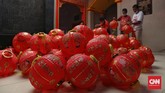 FOTO: Klenteng Hok Lay Kiong Bersolek Jelang Perayaan Imlek Kelenteng Hok Lay Kiong berhias jelang perayaan Tahun Baru China atau imlek yang jatuh pada 12 Februari 2021. Berikut gambarannya.