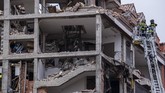 FOTO : Ledakan Dahsyat Hancurkan Gedung di Madrid Sebuah ledakan akibat kebocoran gas di Ibu Kota Madrid, Spanyol, pada Rabu (20/1) kemarin menewaskan empat orang.