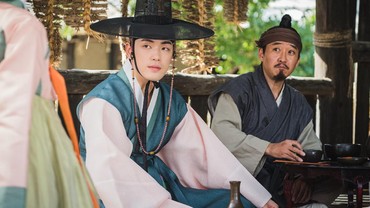 img-title Kim Jung Hyun Punya Pribadi Tersembunyi seperti Peran di 'Mr Queen'
