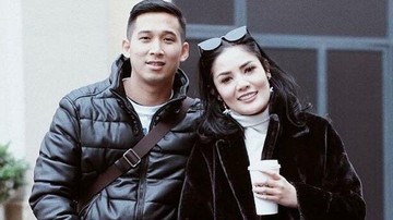 NINDY AYUNDA AKUI EKS SUAMI PENCEMBURU