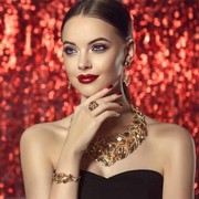 Tampil Sempurna dengan Memilih Perhiasan Sesuai Warna Kulit