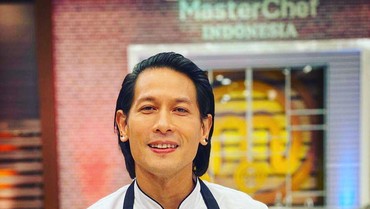 Chef Juna Ikutan Review BTS Meal, Ekspresi Muka Jadi Sorotan