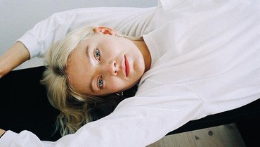 Lirik Lagu Hurts So Good - Astrid S