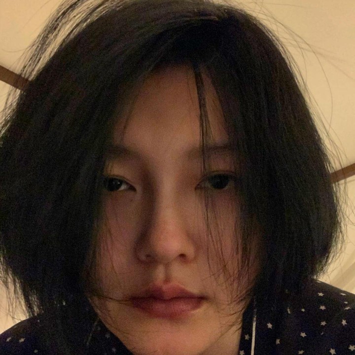 <p>Puluhan tahun berlalu, kini Barbie Hsu tak aktif lagi di layar kaca seperti dahulu, Bunda. (Foto: Instagram @hsiyuanhsu)</p>