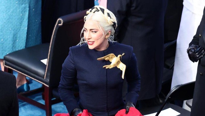 Pesona Lady Gaga di Pelantikan Joe Biden-Kamala Harris Pesona Lady Gaga di Pelantikan Joe Biden-Kamala Harris