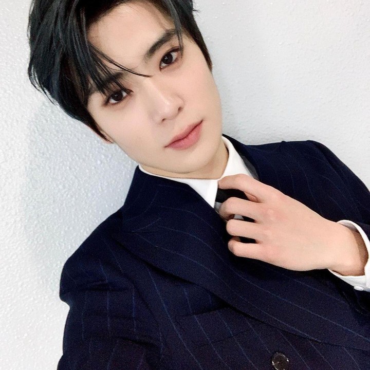 <p>Namun tahukah Bunda, visual Jaehyun yang begitu menawan ini nyatanya sempat diragukan oleh sang ayah. Oleh karena itu pula, sang ayah mengizinkannya untuk mengikuti audisi SM Entertainment. (Foto: Instagram @_jeongjaehyun)</p>