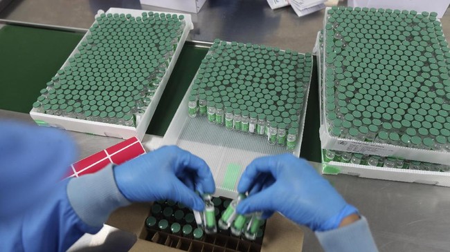 Jerman dan Prancis tengah berada di bawah tekanan untuk segera menghabiskan dosis vaksin corona buatan Astrazeneca, demi menghindari kedaluwarsa.