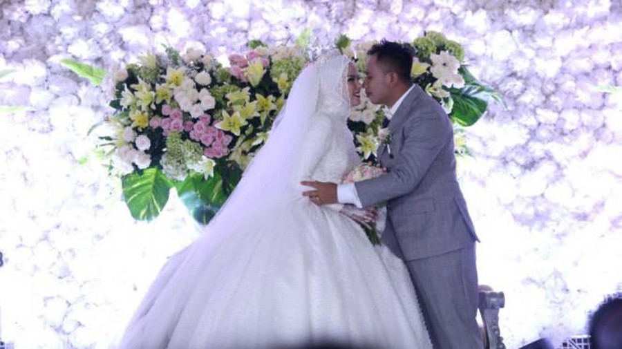 Pernikahan Artis Pernikahan Artis