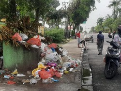 KLHK Sempat Surati Walkot Pekanbaru soal Sampah Numpuk tapi Tak Direspons