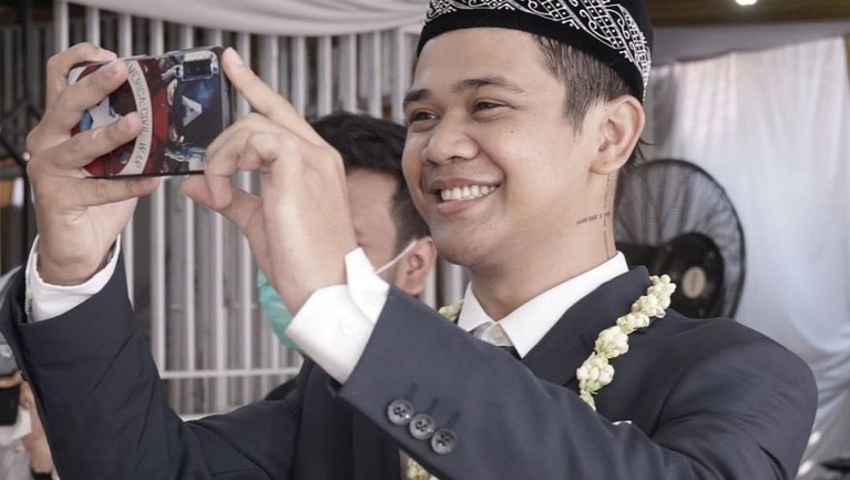 UTTA SYAHPUTRA UTTA SYAHPUTRA