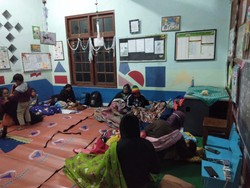 Potensi Bahaya Merapi ke Barat Daya, Warga Turgo Bermalam di Tempat Aman