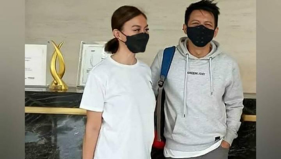 Agnez Mo Digandeng Ariel NOAH, Netizen Heboh: Cinta Ini Tak Ada Logika