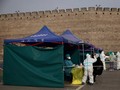 China Pakai Tes Swab Anal untuk Deteksi Virus Corona