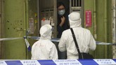Hong Kong menerapkan lockdown untuk menahan penyebaran klaster baru Covid-19. Ini lockdown pertama Hong Kong sejak pandemi melanda.