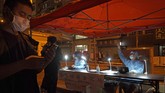 Hong Kong menerapkan lockdown untuk menahan penyebaran klaster baru Covid-19. Ini lockdown pertama Hong Kong sejak pandemi melanda.