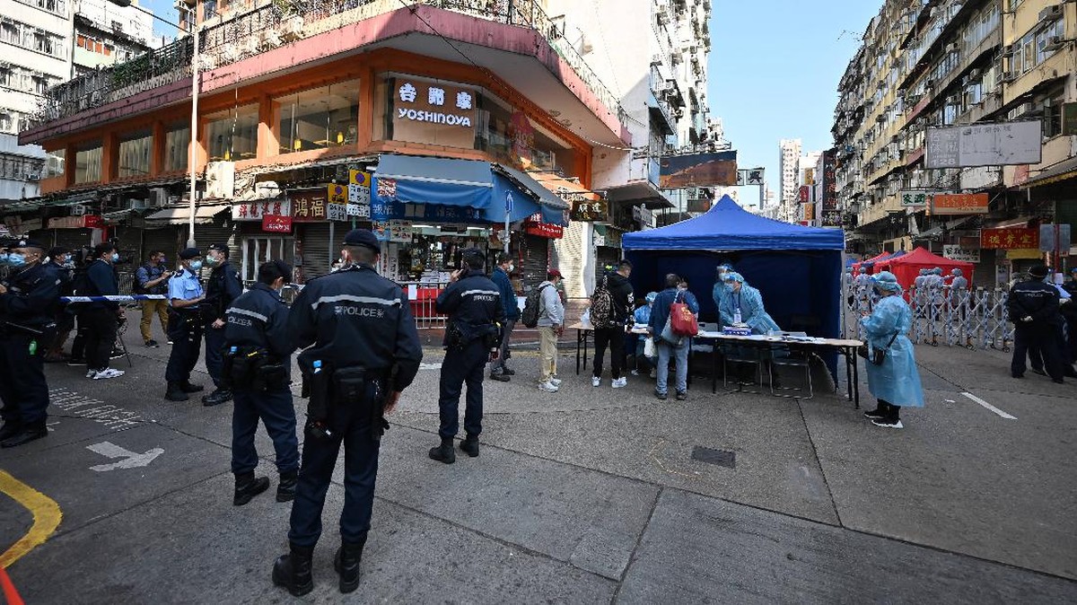 FOTO: Hong Kong Lockdown untuk Pertama Kali Sejak Pandemi
