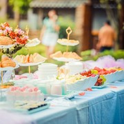 Jangan Kalap, Ini Tips Makan di Pesta Prasmanan Agar Tak Berlebihan