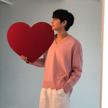 Ini Benefit yang Didapat di Fan Meeting Kim Young Dae