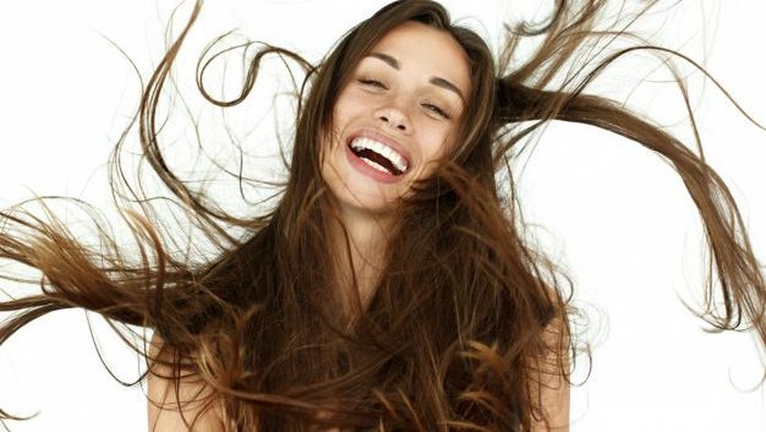 Stop! Ini Kesalahan yang Sering Dilakukan Saat Merawat Rambut