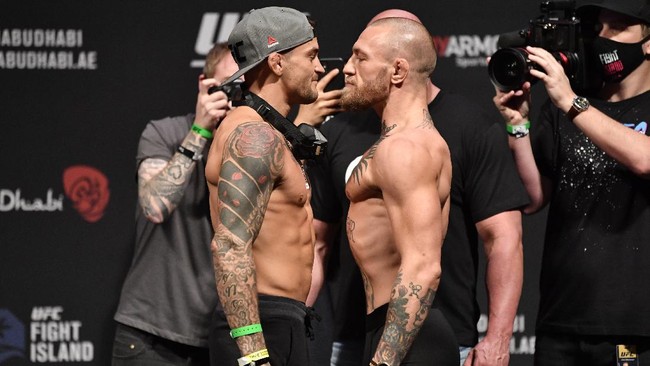 Pertemuan ketiga Dustin Poirier vs Conor McGregor dipastikan akan berlangsung di UFC 264 yang akan disaksikan penonton di T-Mobile Arena, 10 Juli 2021.